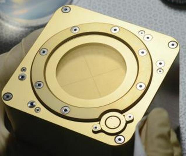 太空魔方-福衛五號科學酬載「先進電離層探測儀」(圖片來源:國家實驗研究院)
