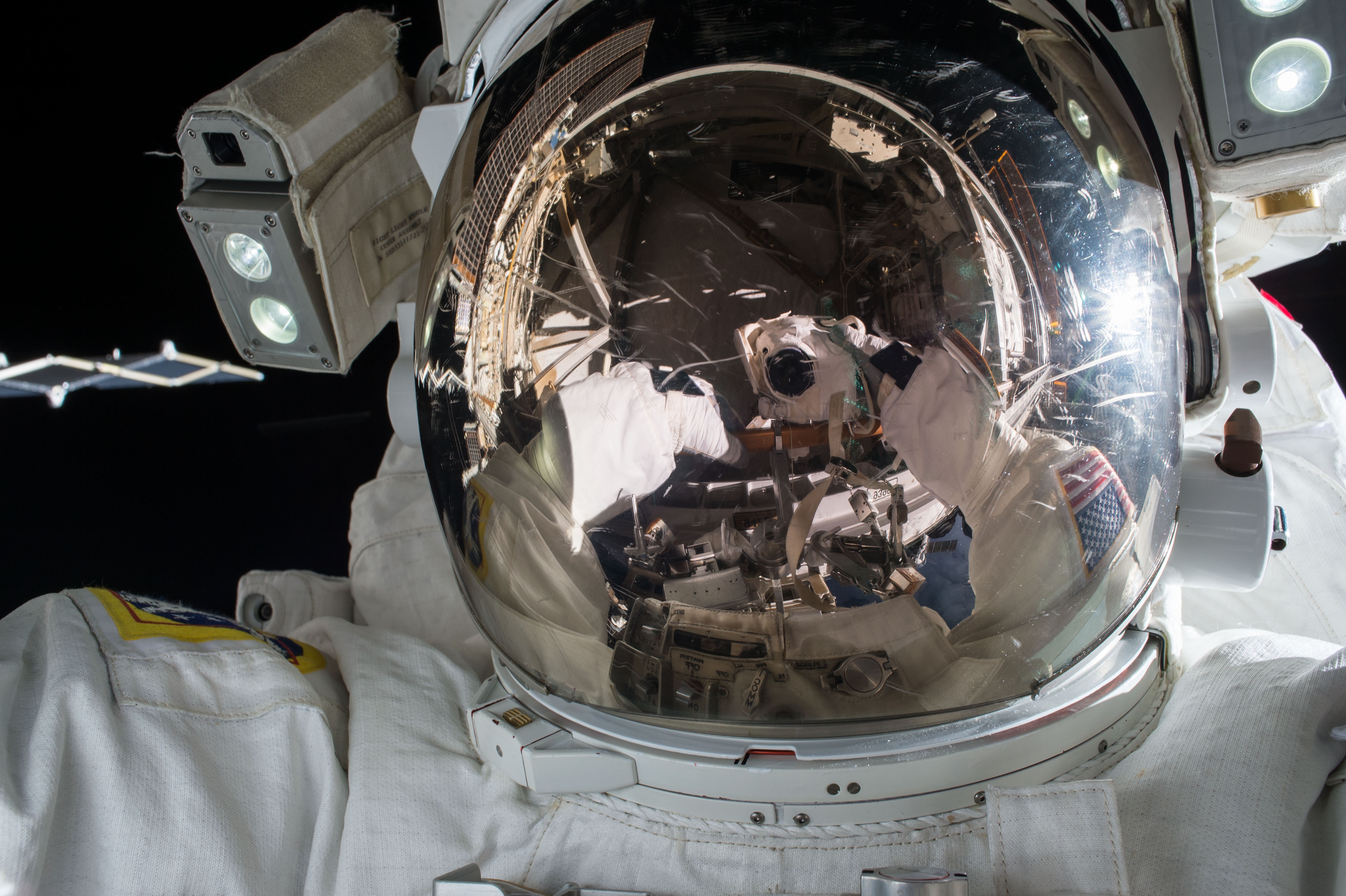 二戰後，國際競爭從陸地竄升到太空。(圖／NASA，Unsplash)