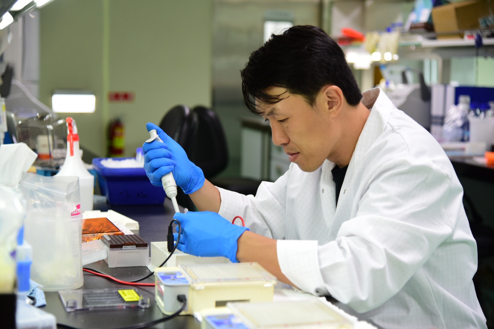 基可生醫的核心技術主要在於蔡世傑先生所擅長的 LS-CRISPR 技術
