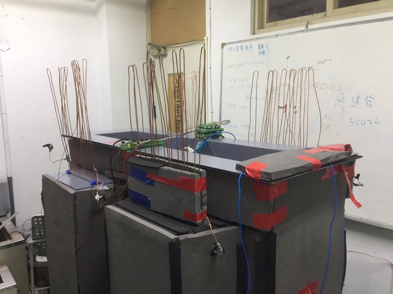 PHP應用於油切式變電箱之設計,圖中線條部分為PHP熱管。(圖片來源:林唯耕教授)